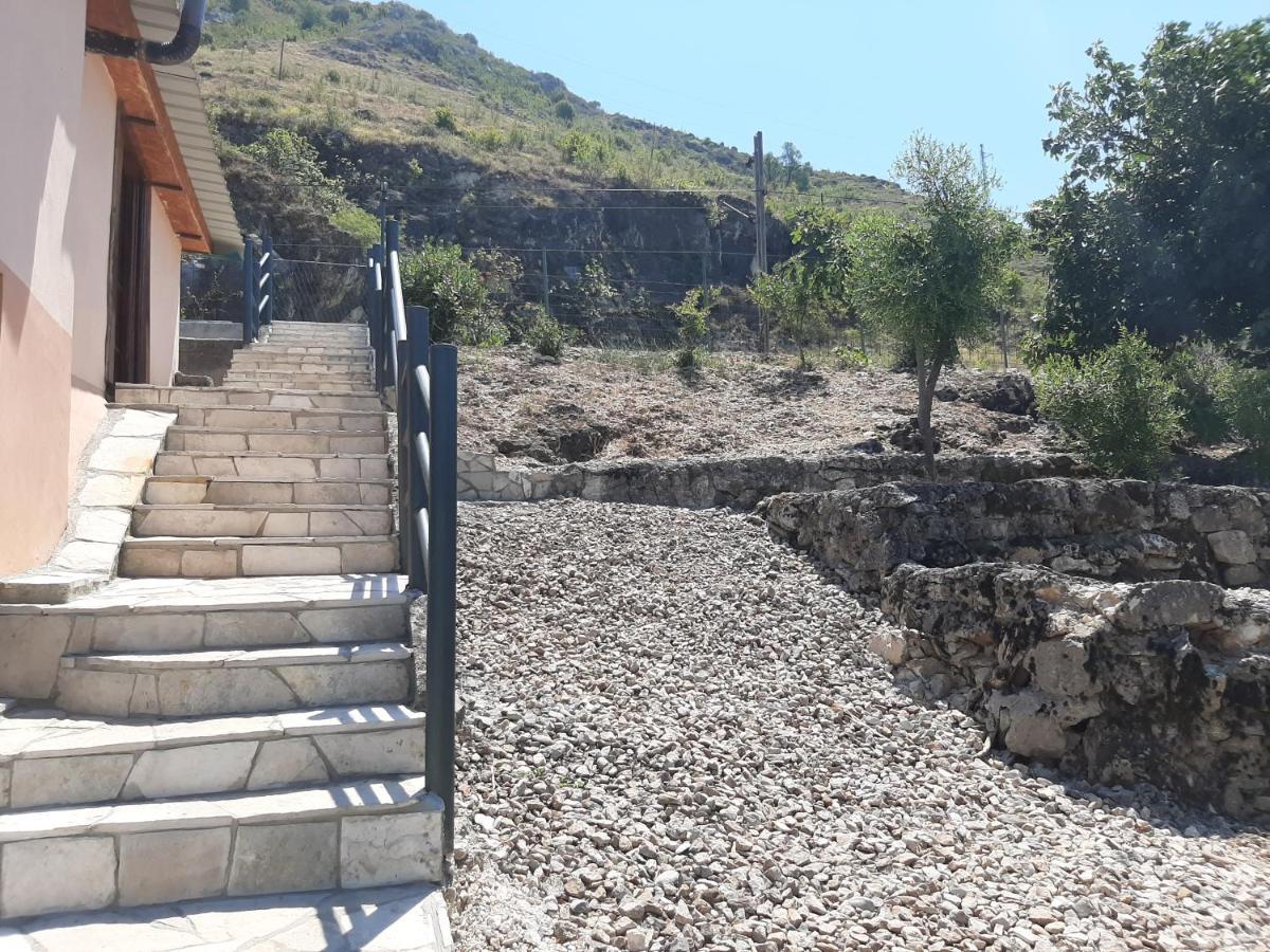 Skadar Lake House Virpazar Bagian luar foto